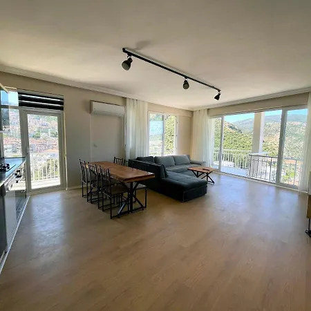 Fascinating With Jacuzzi And Balcony In *
